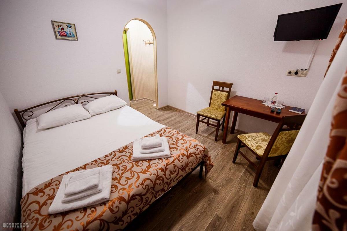 Guest House Bar  ภายนอก รูปภาพ