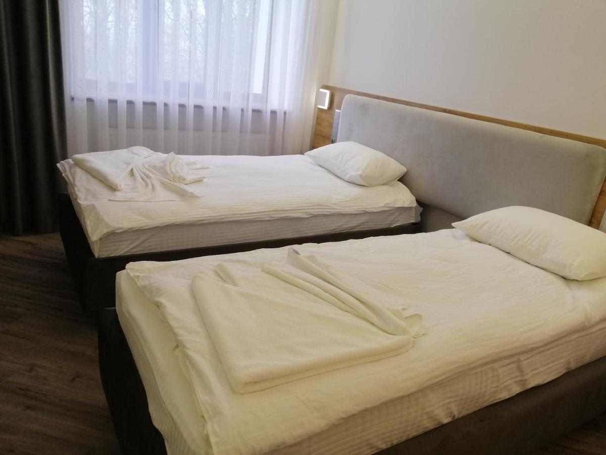 Guest House Bar  ภายนอก รูปภาพ